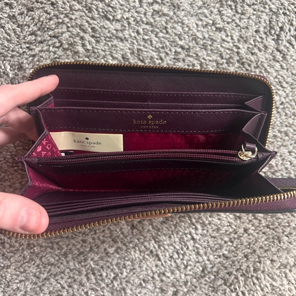 Kate Spade Wallet - Picture 6 of 6